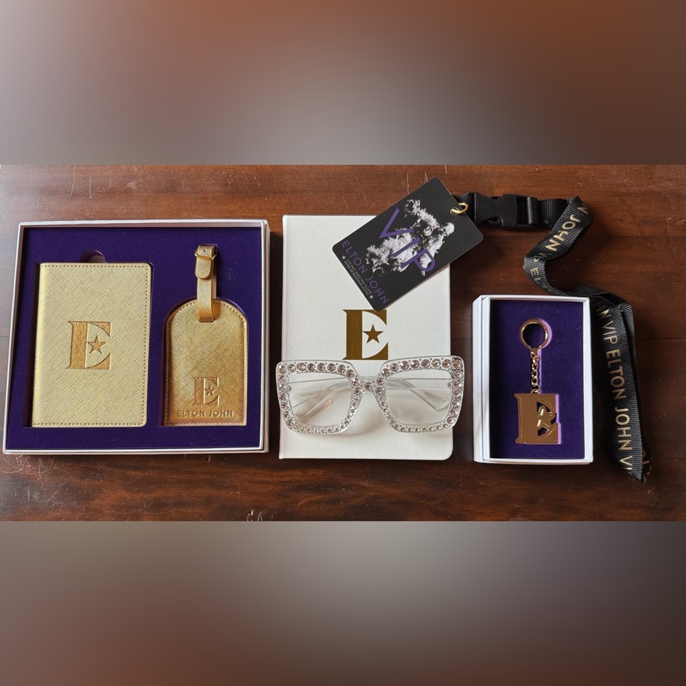 Elton John Tour Set Gold Key and Card Holder Accessories